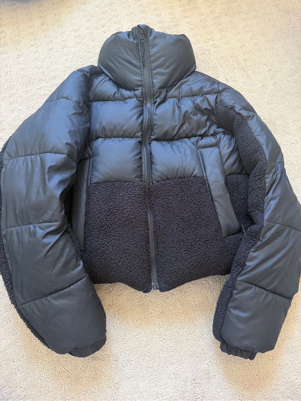 Columbia Women’s Black Quilted Puffer Jacket with Sherpa detail - Size XS